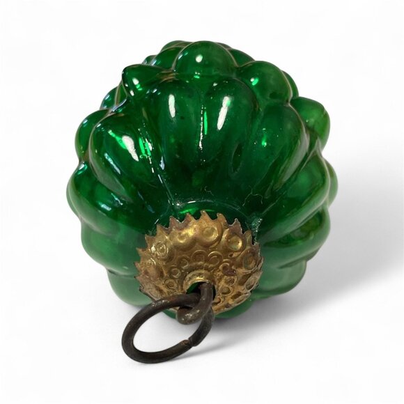 Vintage Kugel Green Grape Bunch 3" Christmas Ornament - Picture 3 of 3